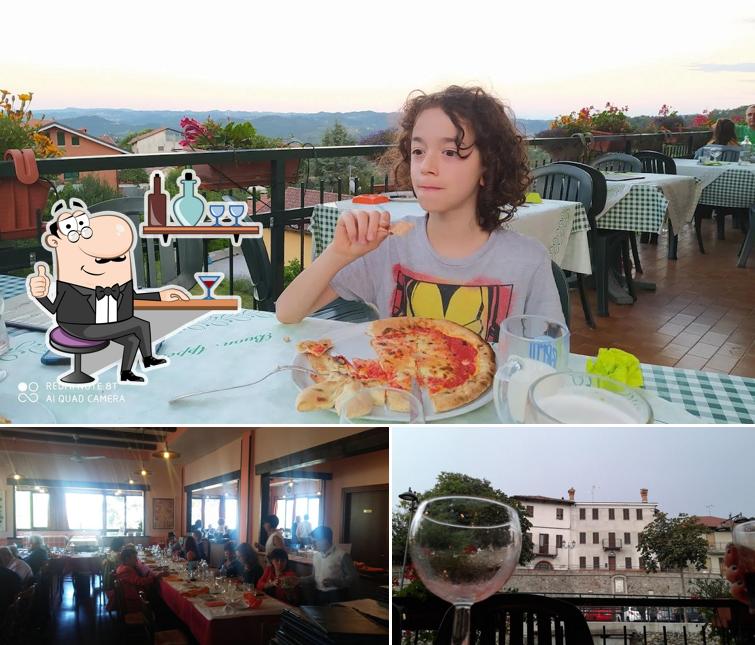 Siediti a un tavolo di Il Faggio Selvatico di Alberto e Daniela