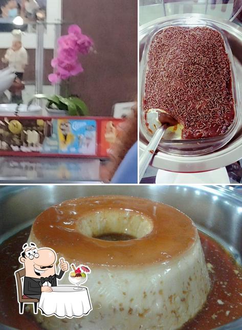 Sabor Madeira Restaurante provê uma escolha de sobremesas