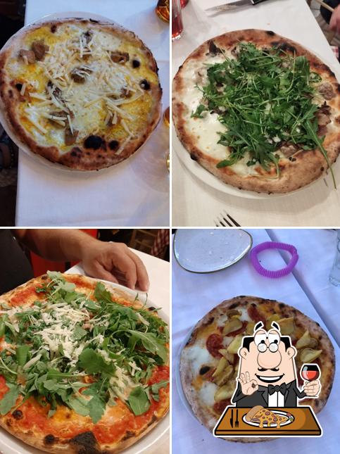 A Braceria ristorante Lupo Alberto, puoi assaggiare una bella pizza
