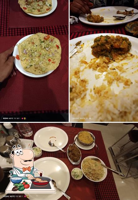 Chicken curry at Chandramani A/C Restaurant