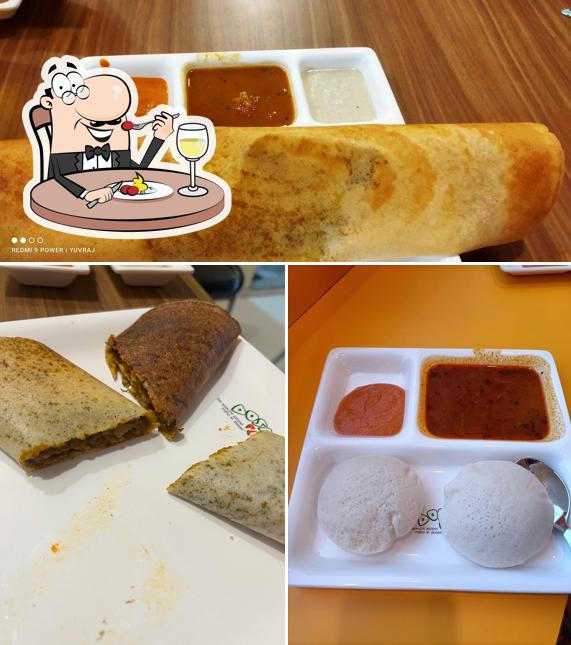 Food at Dosa Plaza (Punjabi Tadka)