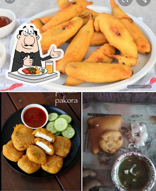 Food at Boby bhai fast food ( पकौड़े )