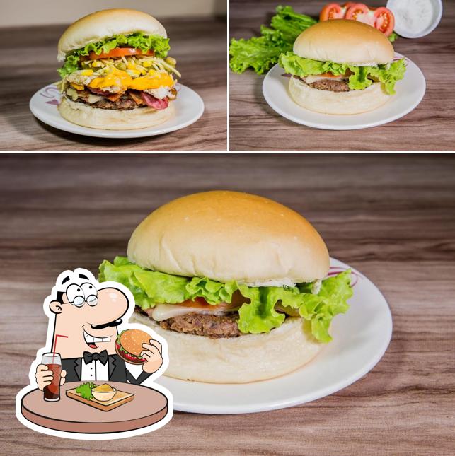 Os hambúrgueres do Ed Lanches irão saciar diferentes gostos