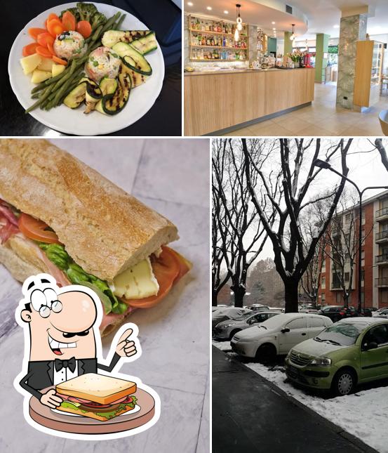 Prenditi un panino per pranzo o cena