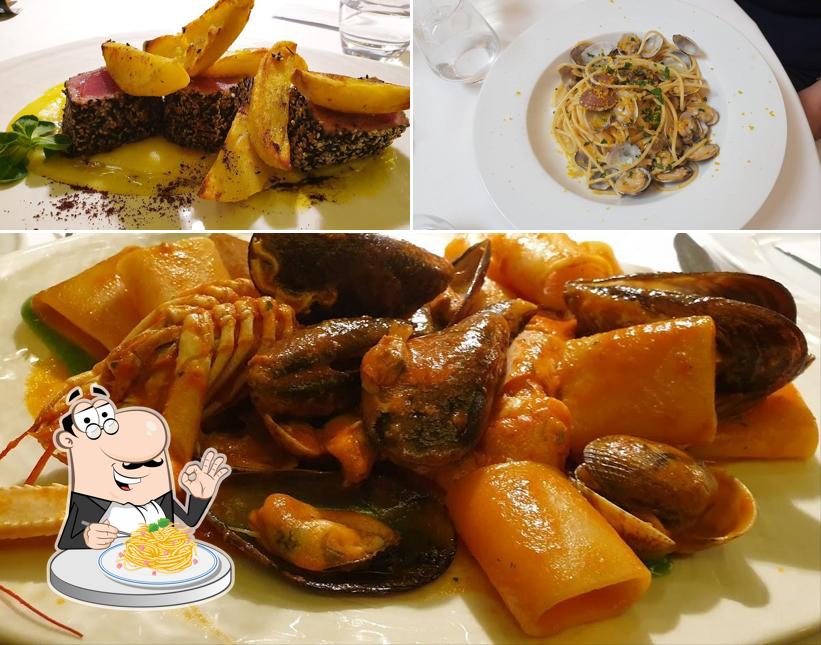 Spaghetti alla carbonara al Crab Fish Restaurant