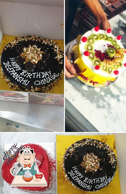 Cafe Aroma Veg provides a variety of desserts