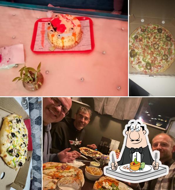 Food at Pizza crew