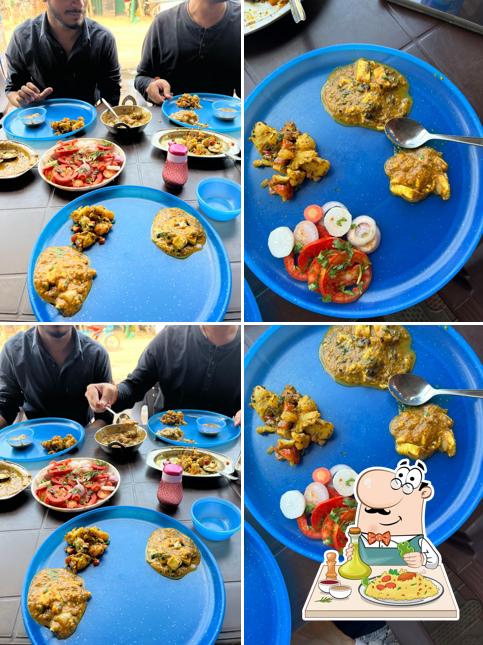 Food at purohit bhojnalay