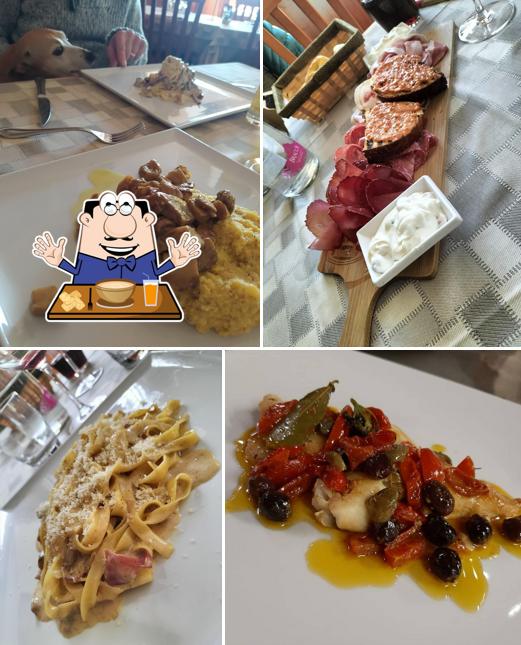 Platti al Ristorante pizzeria La Villa dei Pini