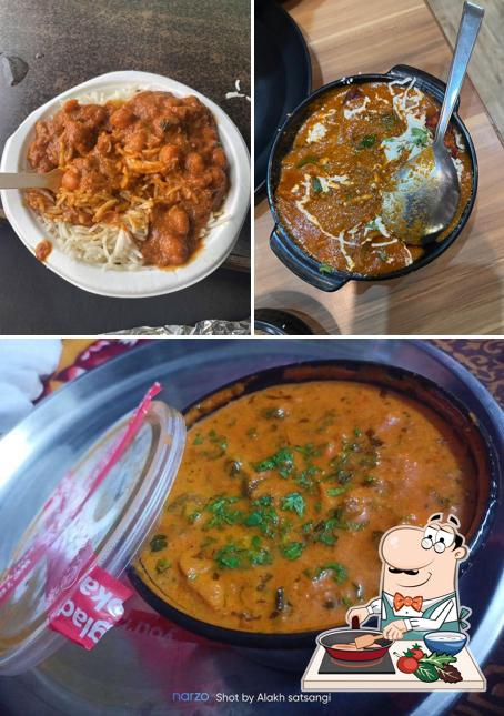 Chicken curry at Soami's Rasoi