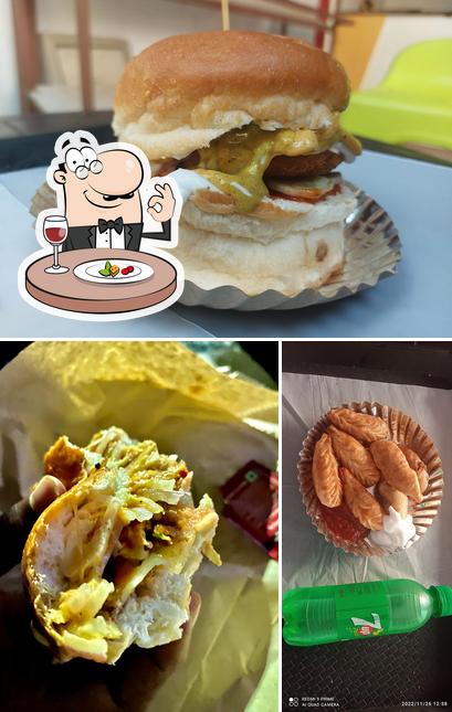 Food at HOUSE OF BURGERS