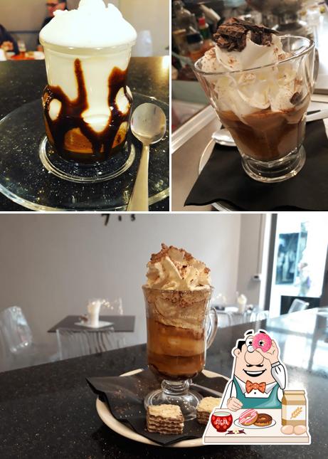 Bar Glamour L' arte del caffe' serve un'ampia selezione di dessert