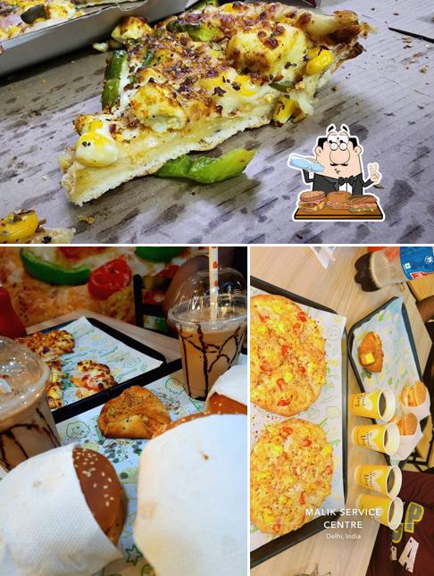 Lobster roll sandwich at PEPPER’S PIZZA