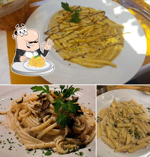 Spaghetti alla carbonara al Ristorante Lucca in Tavola