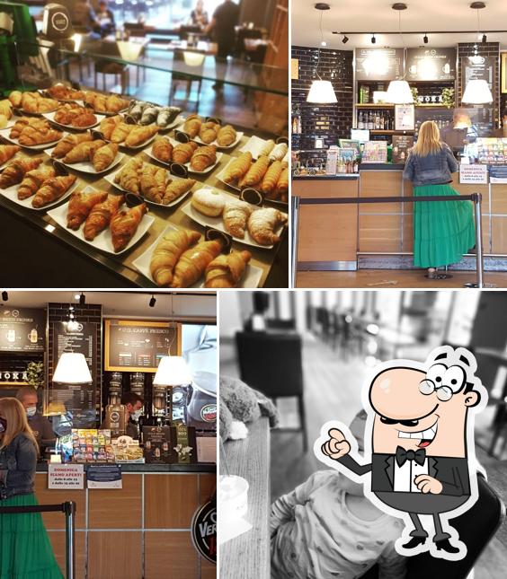 Siediti a un tavolo di Bottega del Coffeemaker - Coffee Club
