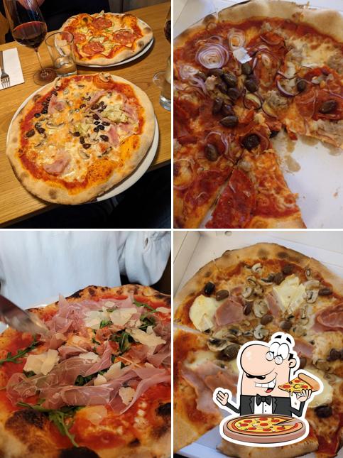 A Da Marcello, puoi goderti una bella pizza