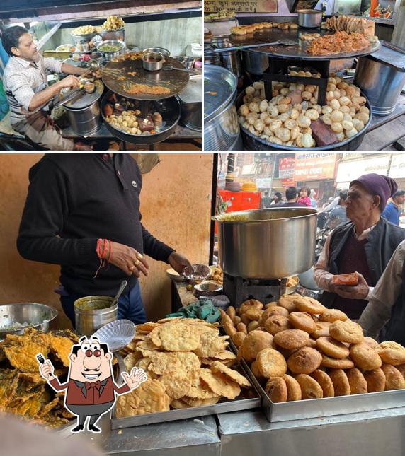 Meals at Keshri Chat Bhandar
