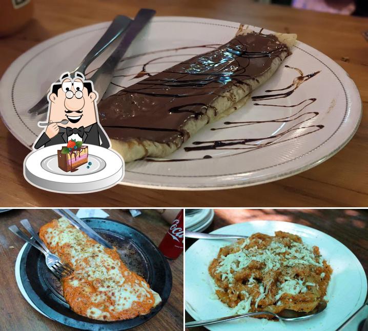 Chocolate cake at La Pizzaria Restaurant