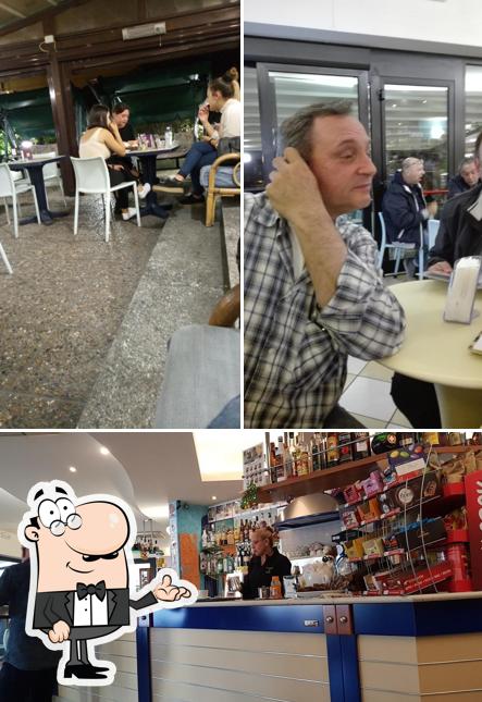 Siediti a un tavolo di Chiacchiere e Delizie