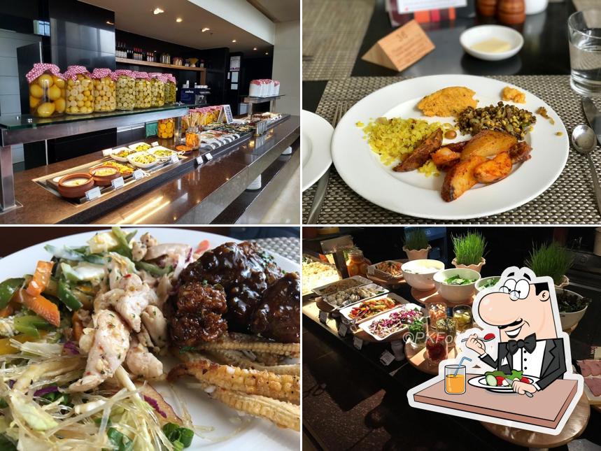 Food at MoMo Café