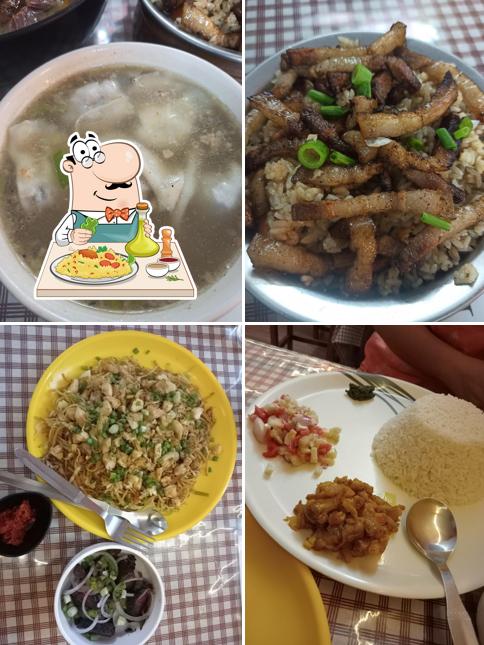 Food at Seven Huts Cafe
