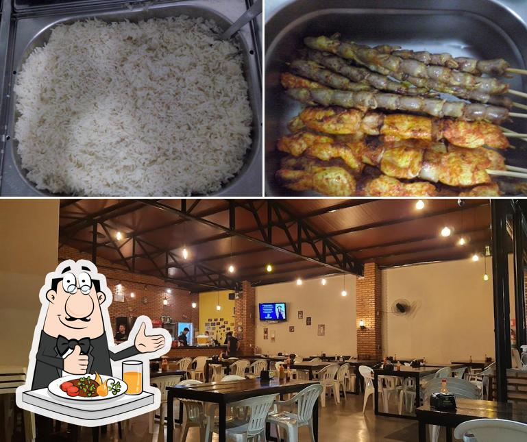 Comida em Espeto do Barulho