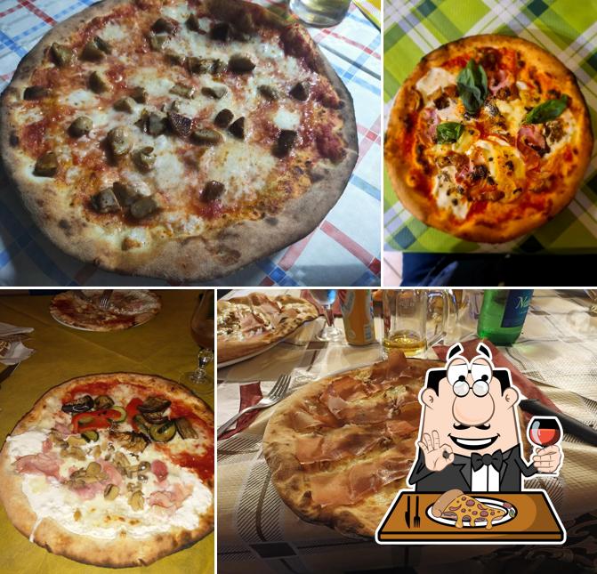Prenditi una pizza a Pizzeria da Elio