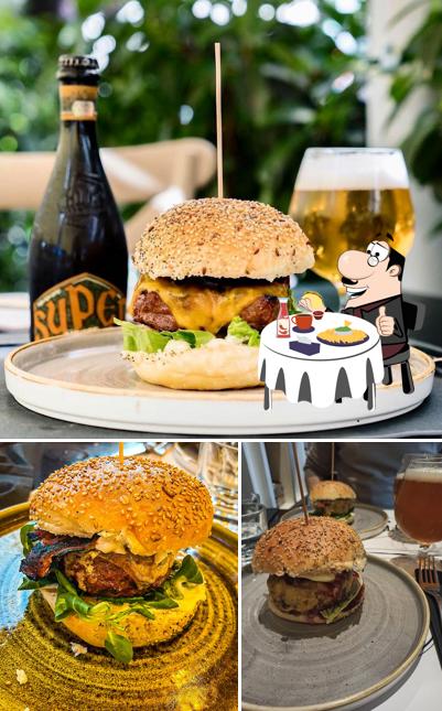 Prenditi un hamburger a Fermento Caffè Bistrot