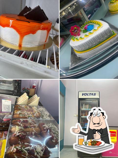 Food at Mangalmurti Bakers and ice cream