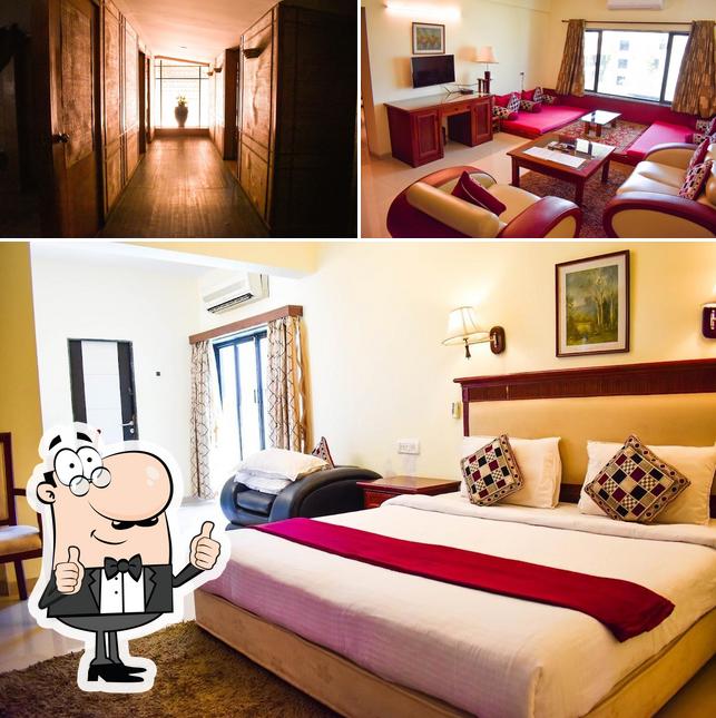 Here's a photo of Camel Valley Resort