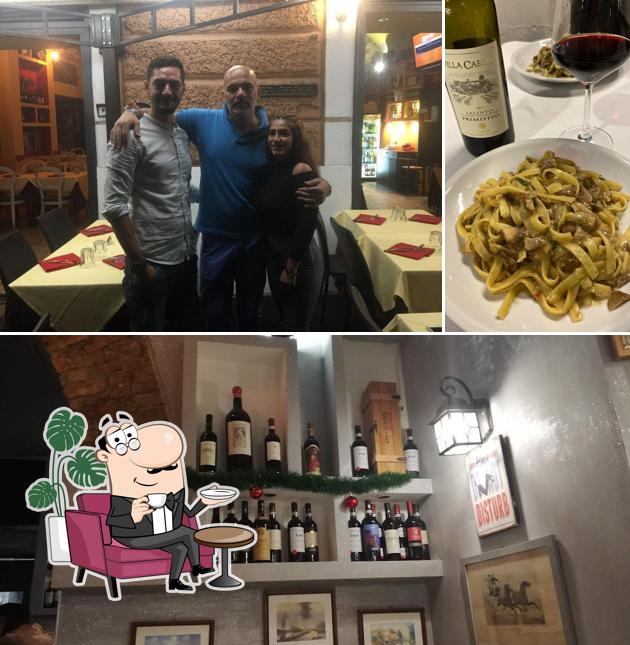 Siediti a un tavolo di Le Naumachie dai Romani