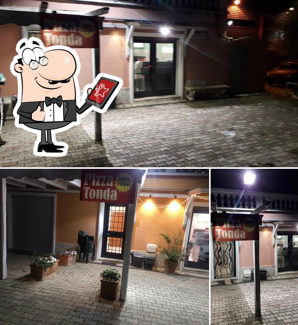 Gli esterni di Pizzeria La Contea