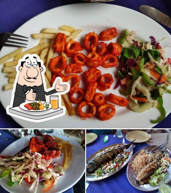 Food at Junas by the beach