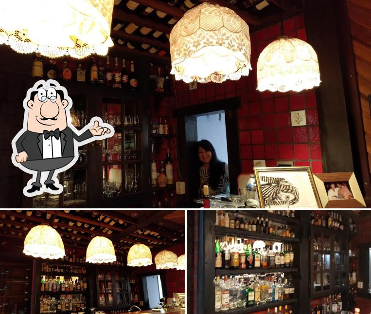 Veja imagens do interior do Chez Marcel
