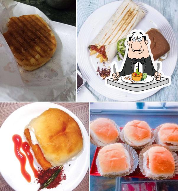 Food at Mumbai Vada Pav