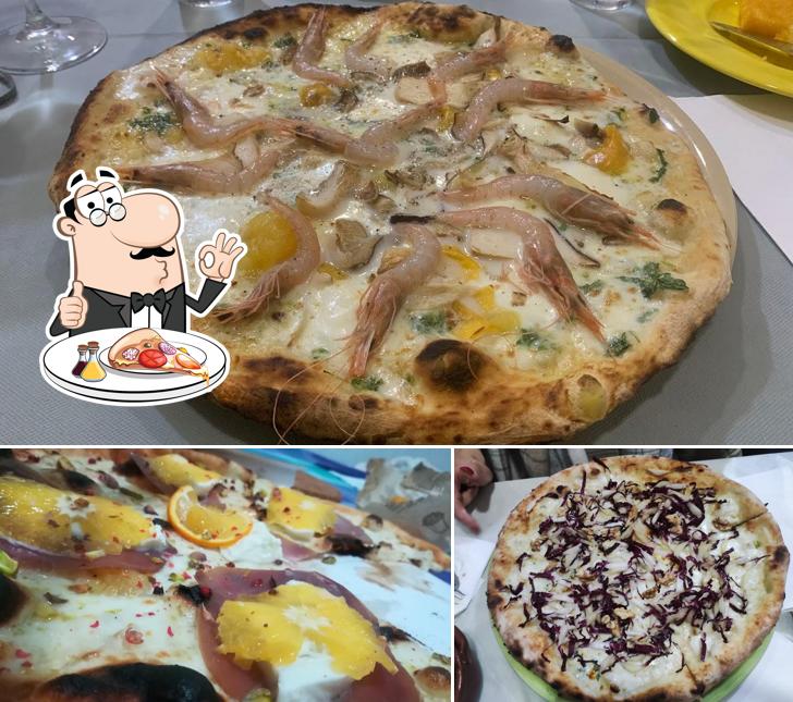 Ordina tra le svariate varianti di pizza
