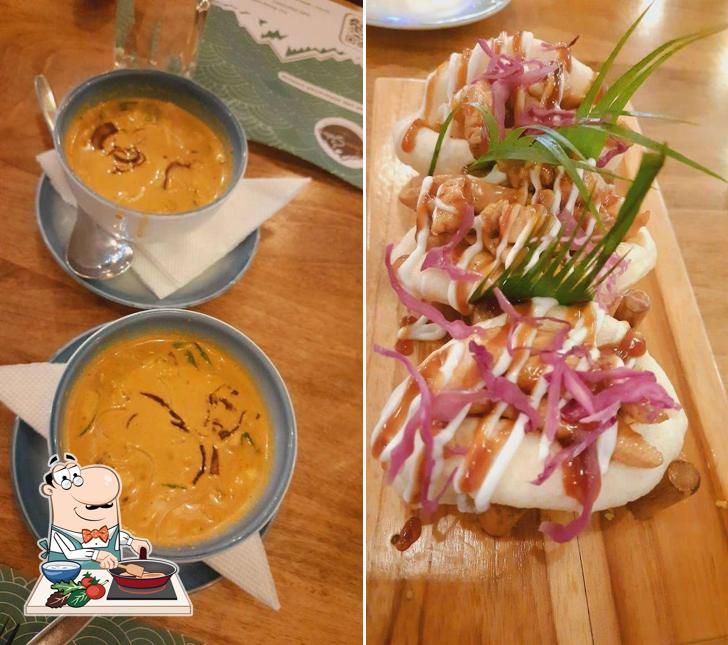 Chicken curry at 7 Sisters