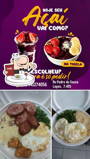 Comida em Fogo Santo Refeições