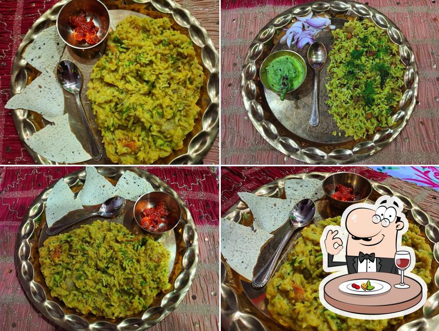 Food at Khichdi King Akola