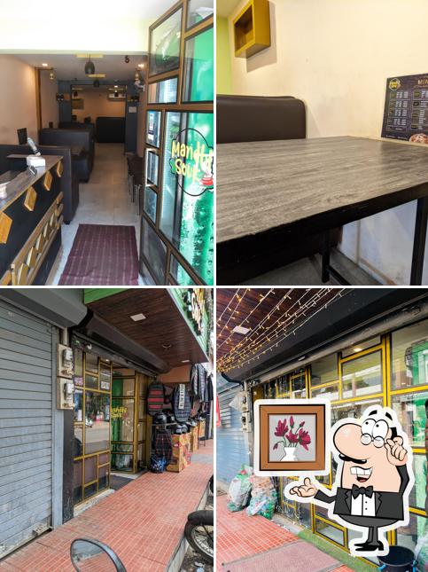 Check out how Mandhi Souk restuarent looks inside