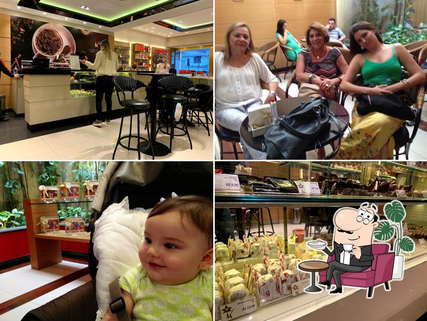 Sente em uma das mesas no Kopenhagen