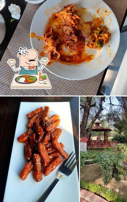 The restaurant's food and exterior