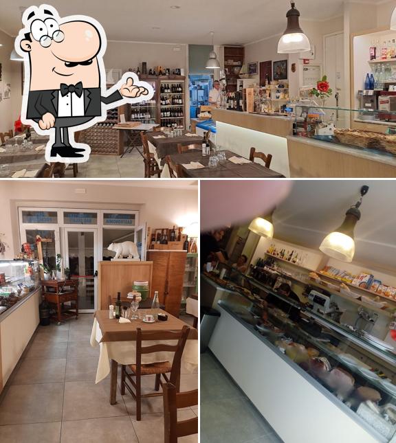 Dai un'occhiata agli interni di Ristorante Baia del Re