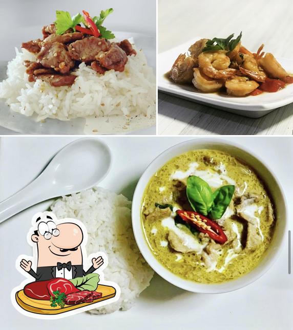 Baan Kwang Home Restaurant serve pasti a base di carne
