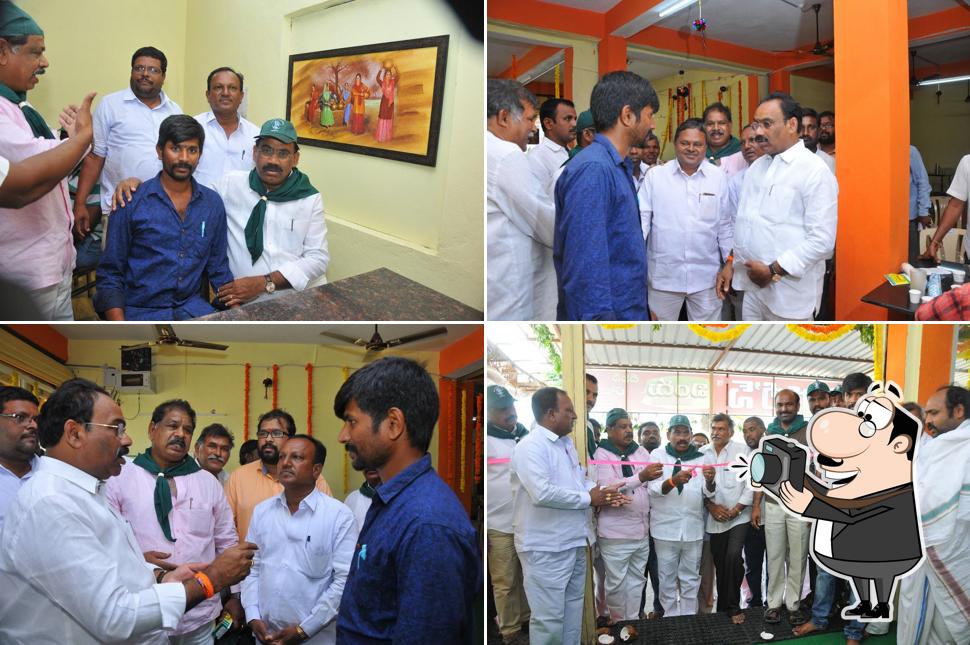 Here's a picture of Chowdary's Vindu