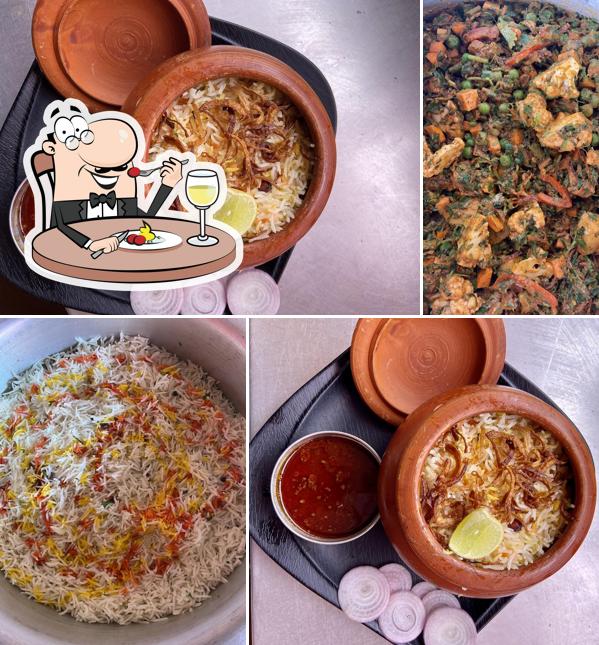 Food at Hotel Gawali Wada