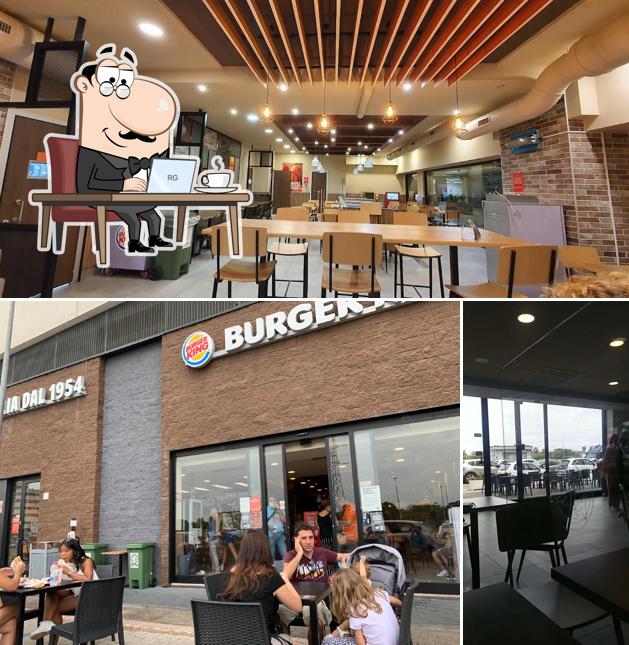 Siediti a un tavolo di Burger King