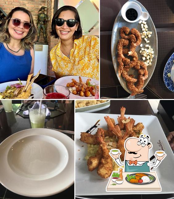 Platos en Castelus Restaurante