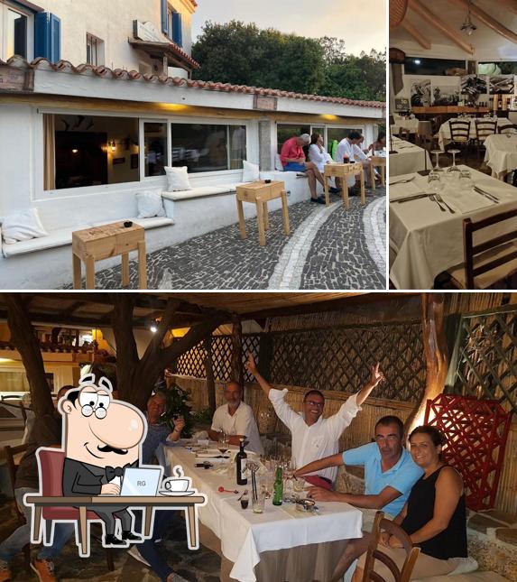 Dai un'occhiata agli interni di Ristorante La Pinta