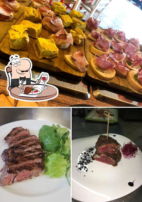 C'è un'ampia gamma di piatti per gli amanti della carne